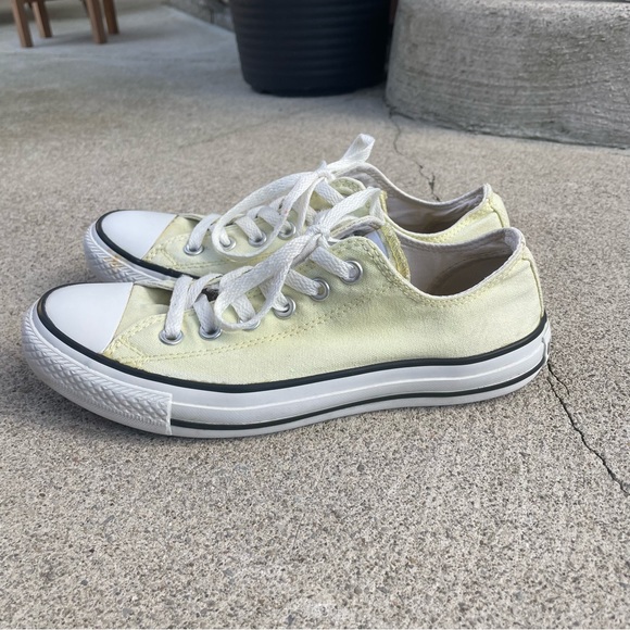 Pale Yellow Converse - Picture 8 of 9